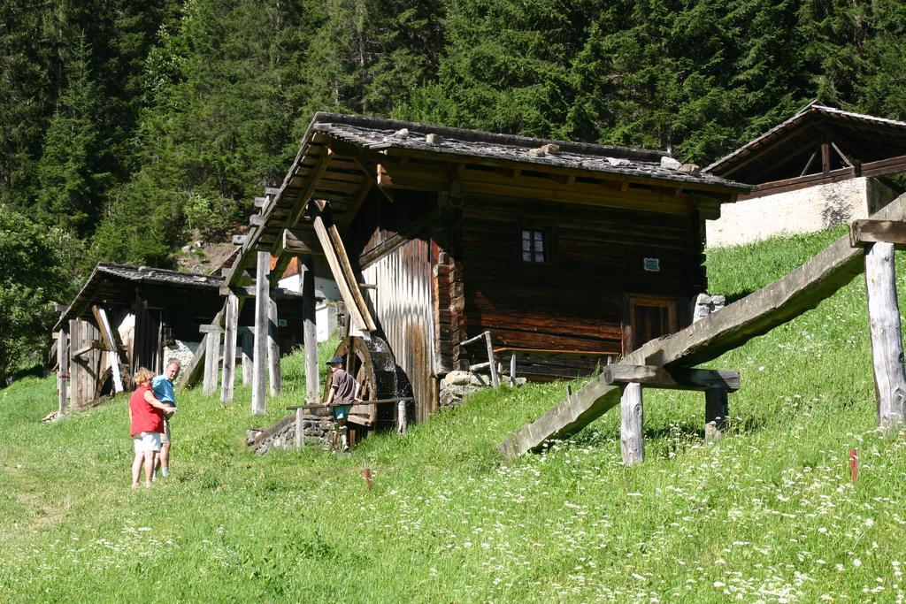 Bauernhof Im Wiesengrund Maria Luggau Exteriör bild