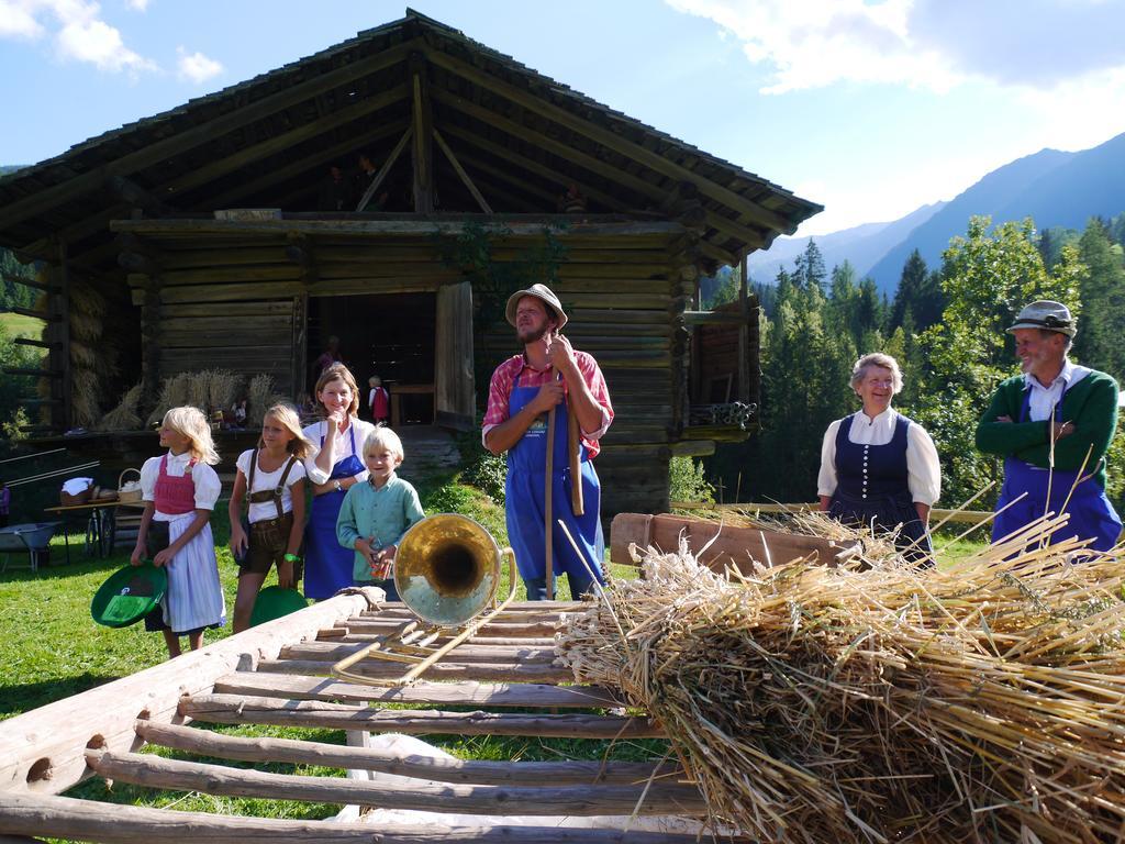 Bauernhof Im Wiesengrund Maria Luggau Exteriör bild